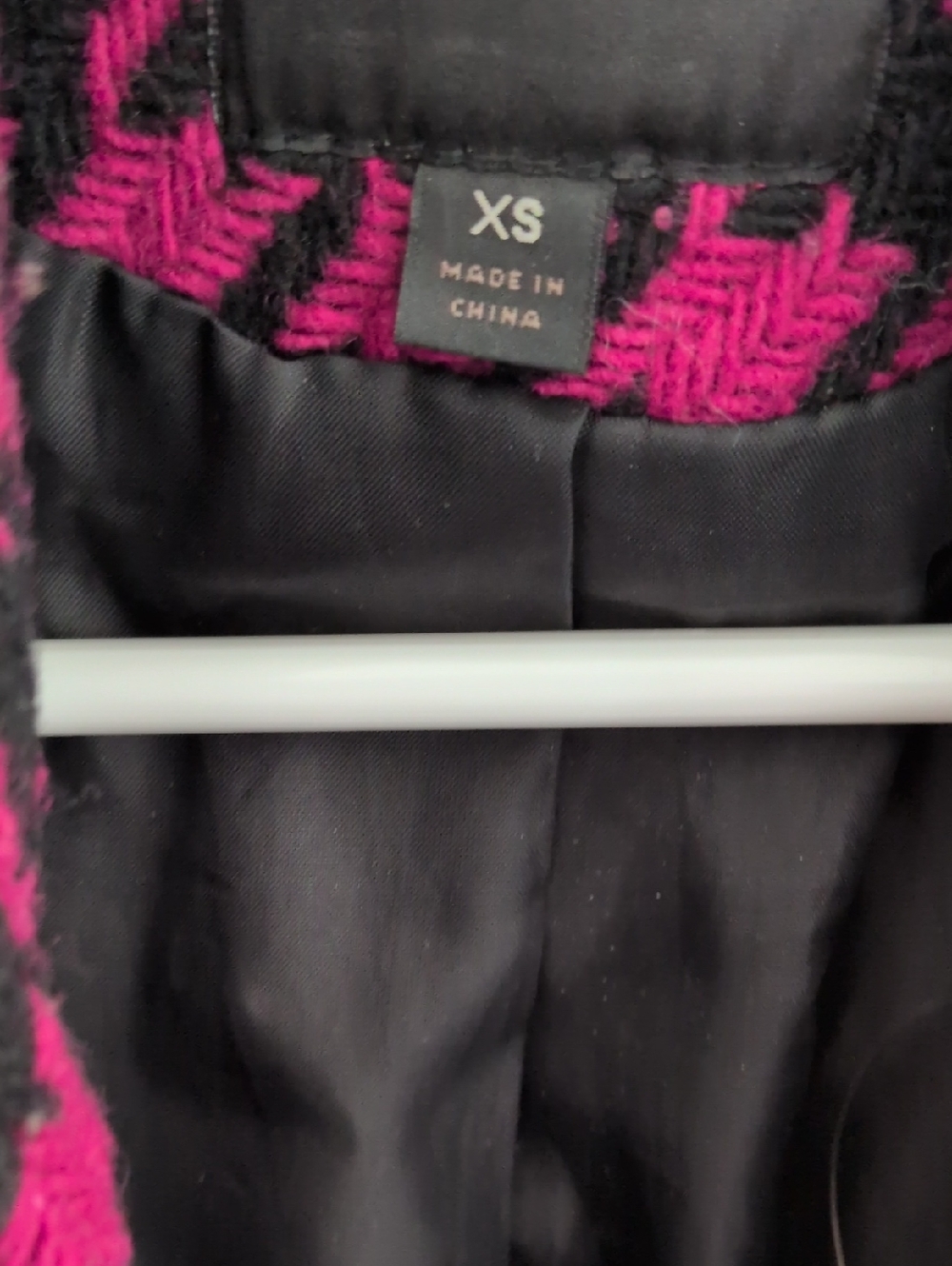 Women's Houndstooth Long Coat in Magenta and Black - Express Circa 2008- XS - Picture 5 of 9